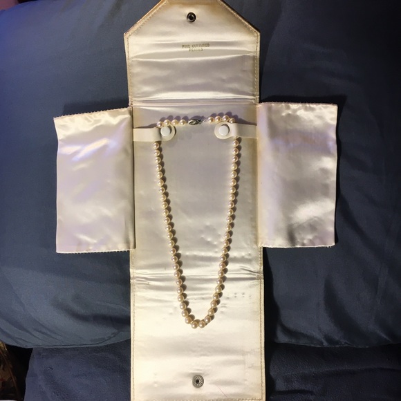 Fine cultured pearls - Picture 8 of 10